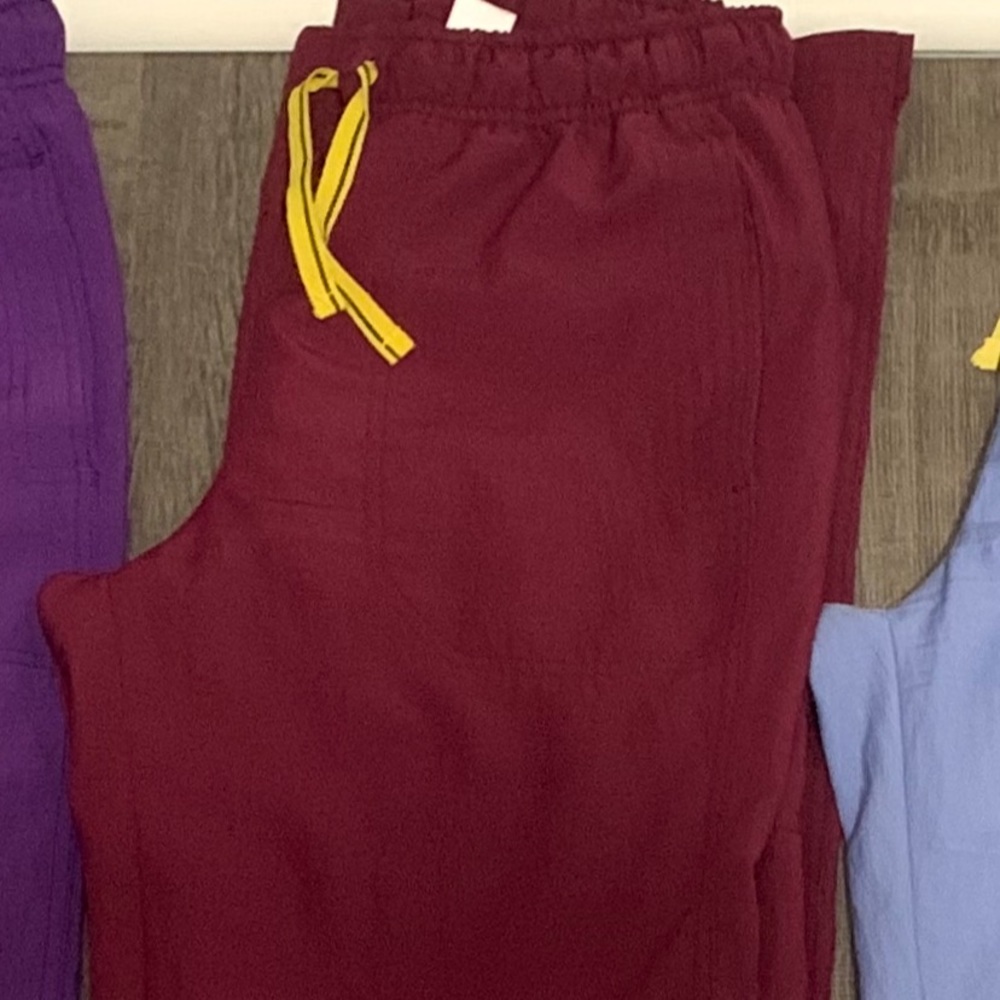 Burgundy wonder wink scrubs